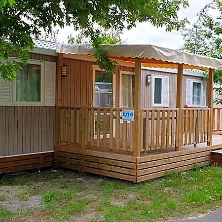 Mobil Xxl 4 - Les Tropiques Hotel